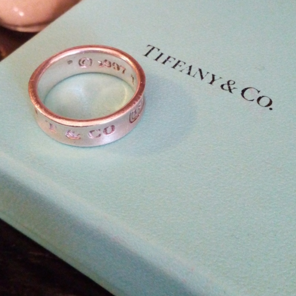 💜HP💜👛💍Tiffany & Co. Sterling Silver 1837 Ring